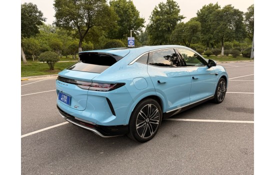 Denza N7 EV, пробіг 15 тисяч км
